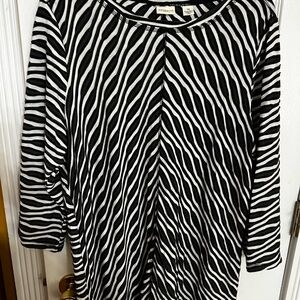 Westbound Black & White Zebra Stripe Long Sleeve Top